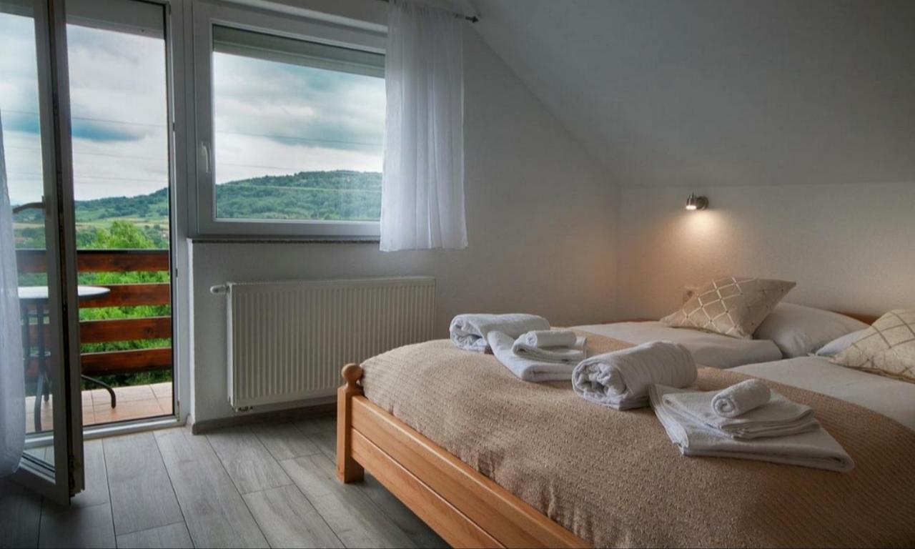 Apartment Josipa Seliste Dreznicko Eksteriør billede